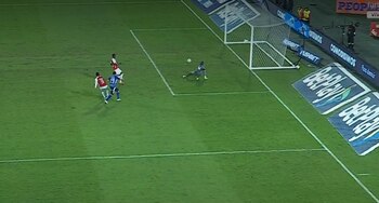 Doblete de Leonardo Castro para