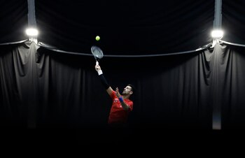 Djokovic remata en pleno entrenamiento