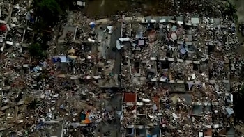 Las impactantes imágenes grabadas con drones que muestran los edificios de La Guaira arrasados por los terremotos