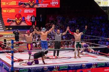 La Arena México vibró con