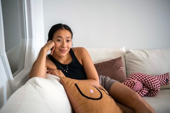 Ñ PHOTO MOVED IN ADVANCE AND NOT FOR USE - ONLINE OR IN PRINT - BEFORE 12:01 A.M. ET ON SUNDAY, OCT. 1, 2023 Ñ Nadya Okamoto, the founder of August, at her companyÕs offices in New York on April 14, 2023. Okamoto says she wants her feminine-care brand voice to be Òthe big sibling that you think is cool.Ó (Brittainy Newman/The New York Times)