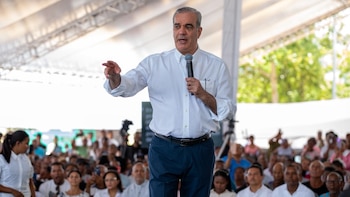 República Dominicana: El presidente Abinader respalda el veto a partidos de Haití tras los incidentes en el Félix Sánchez