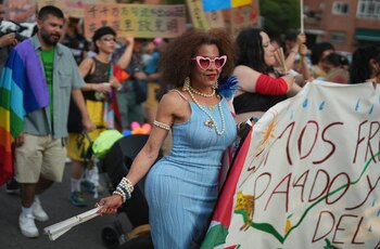 Una multitud participó en una