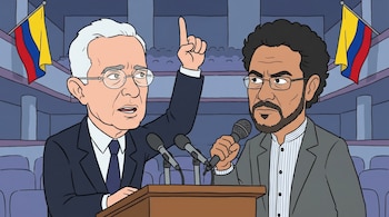 Caricatura de Álvaro Uribe e Iván Cepeda en un podio con micrófonos, Uribe gesticula con la mano levantada. Banderas de Colombia y asientos vacíos de fondo.