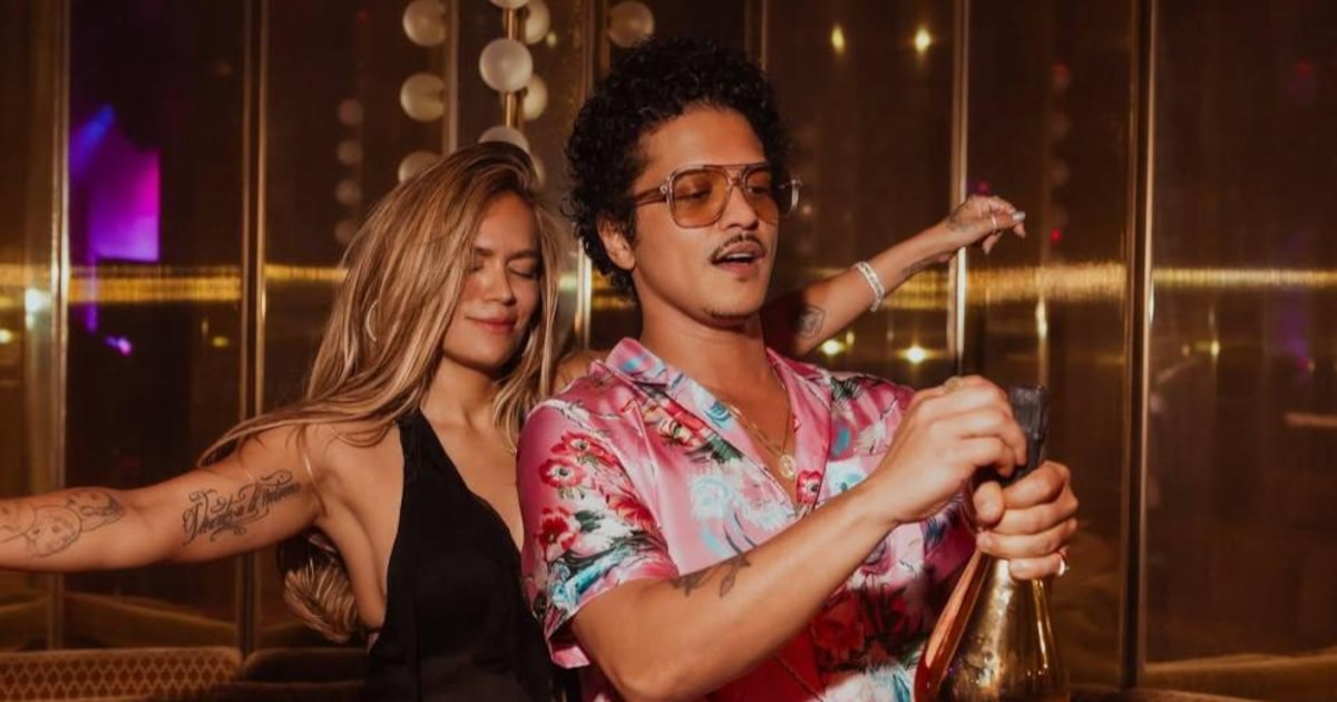 Photo: infobae.com Are Karol G and Bruno Mars Dating? New Photos Spark Romance Rumors