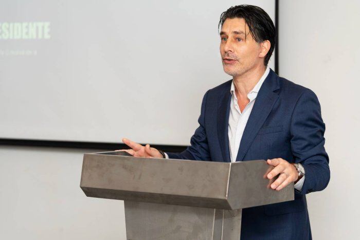 Raúl Civiello, presidente de la ADAP, destacó la importancia de la ética, la formalidad y la transparencia para sostener el crecimiento del sector automotriz. Cortesía