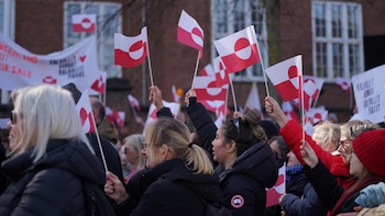 Miles de personas se manifiestan