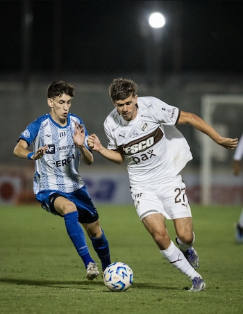 Dos jugadores de Platense y