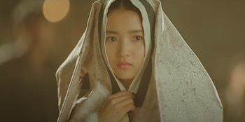 El papel principal femenino está