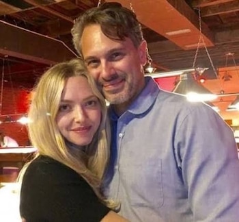 Amanda Seyfried y Thomas Sadoski