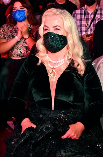 Con sentimientos encontrados, pero un