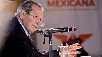 Porfirio Muñoz Ledo continúa acercándose