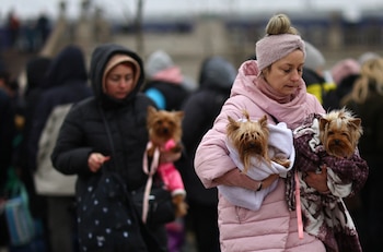 Women fleeing the Russian invasion