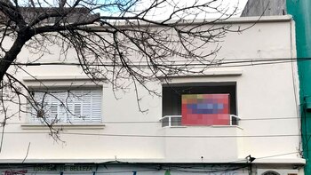 La propiedad está situada sobre