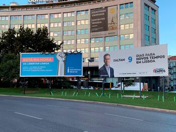 Imagen de archivo de carteles