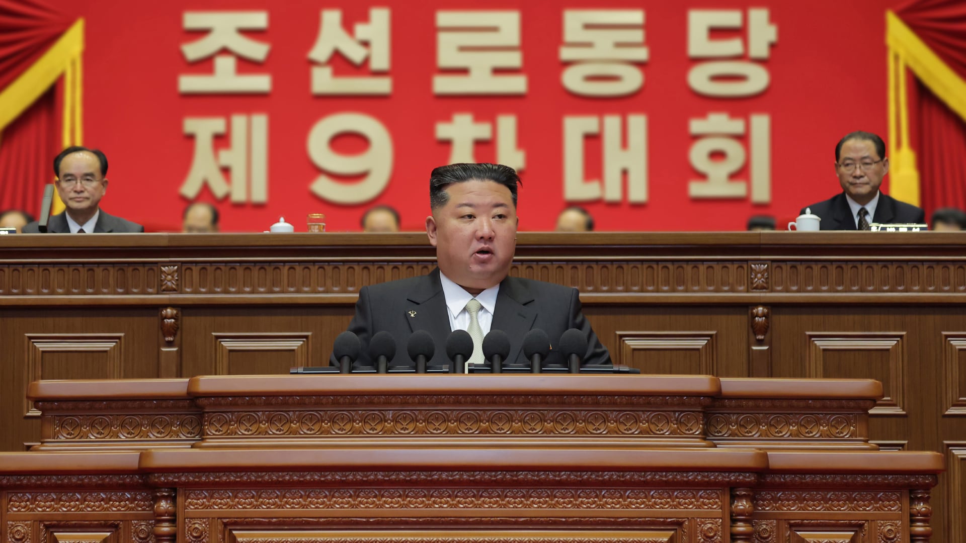 El dictador Kim Jong-un inauguró el Congreso en Corea del Norte que define la hoja de ruta de las políticas futuras del país