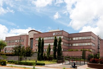Vista general del edificio donde están las oficinas del Banco Centroamericano de Integración Económica (BCIE) en Tegucigalpa (Honduras). EFE/Gustavo Amador/Archivo