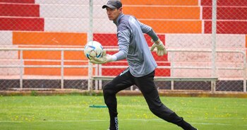 Diego Penny será jugador de Deportivo Garcilaso por todo el 2023.