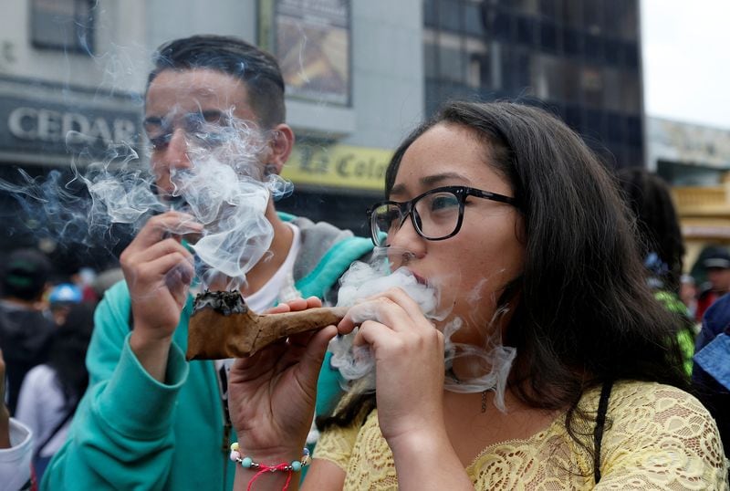 El Centro Democrático radicó proyecto de ley para el decomiso de drogas en el espacio público, incluyendo la dosis personal