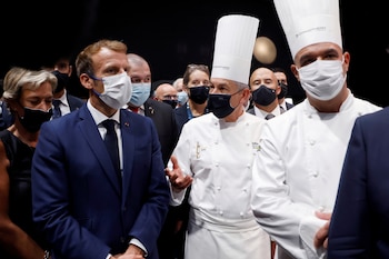 Macron junto a los chefs