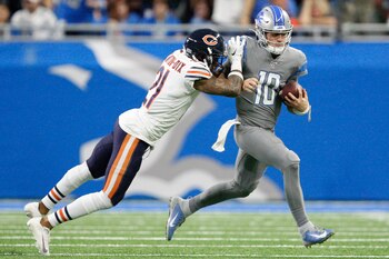 Ha Ha Clinton-Dix, jugando en 2019 para Chicago Bears, e intentando detener al quarterback de Detroit Lions, David Blough (USA TODAY Sports)