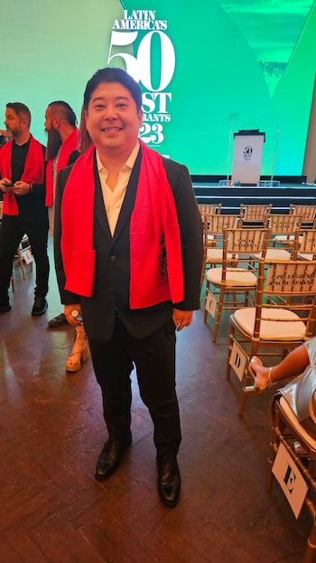 Mitsuharu “Micha” Tsumura durante la