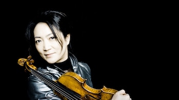 La violinista Akiko Suwanai encabeza el concierto en el Teatro Colón por los 140 años de la inmigración japonesa en Argentina