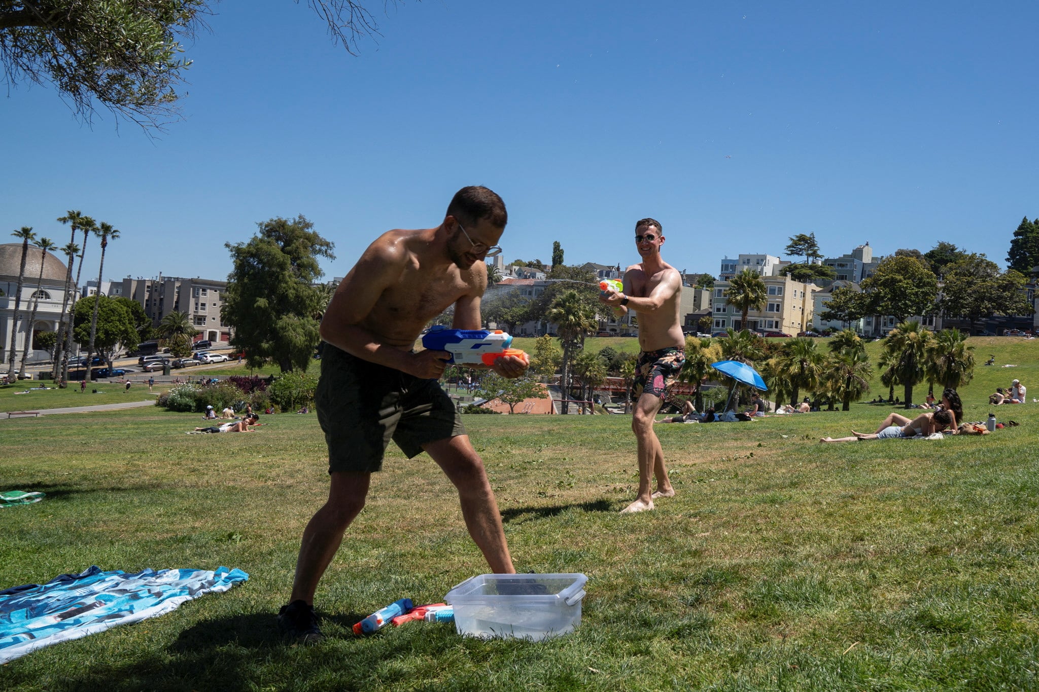 La ola de calor en Estados Unidos llevó la demanda eléctrica a niveles récord en el este, el sur y el medio oeste y activó medidas para evitar apagones. (REUTERS/Emily Steinberger)