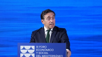 Albares aboga por que el acuerdo entre EEUU y Irán abra "camino" a resolver el expediente nuclear