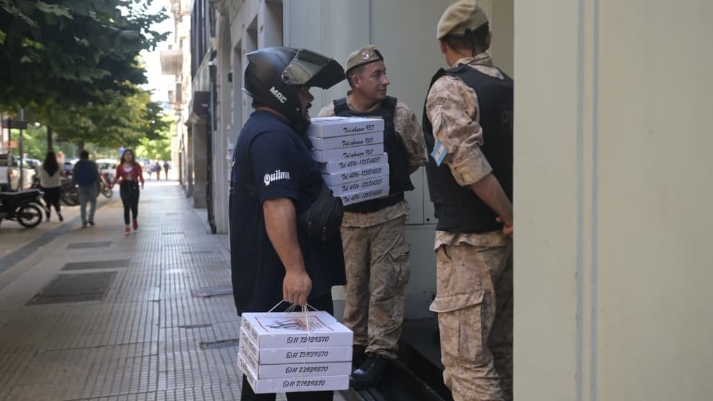 Uno de los allanamientos a la sede central de la AFA/RSFotos