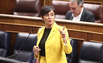 La ministra de Vivienda, Isabel