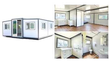 Exterior de casa modular blanca desplegada con ventanas y puerta corrediza; vistas interiores de cocina con fregadero, sala con cama y baño con inodoro y ducha