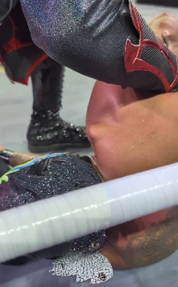 El luchador agradeció las muestras de apoyo recibidas y prometió volver a los encordados con más fuerza que nunca. (Captura de pantalla)