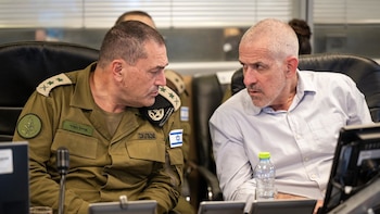 El jefe del Ejército de