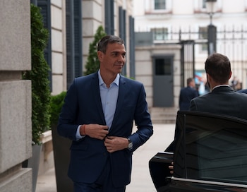 El presidente del Gobierno, Pedro Sánchez, a su llegada a una sesión plenaria en el Congreso. (Matias Chiofalo / Europa Press)