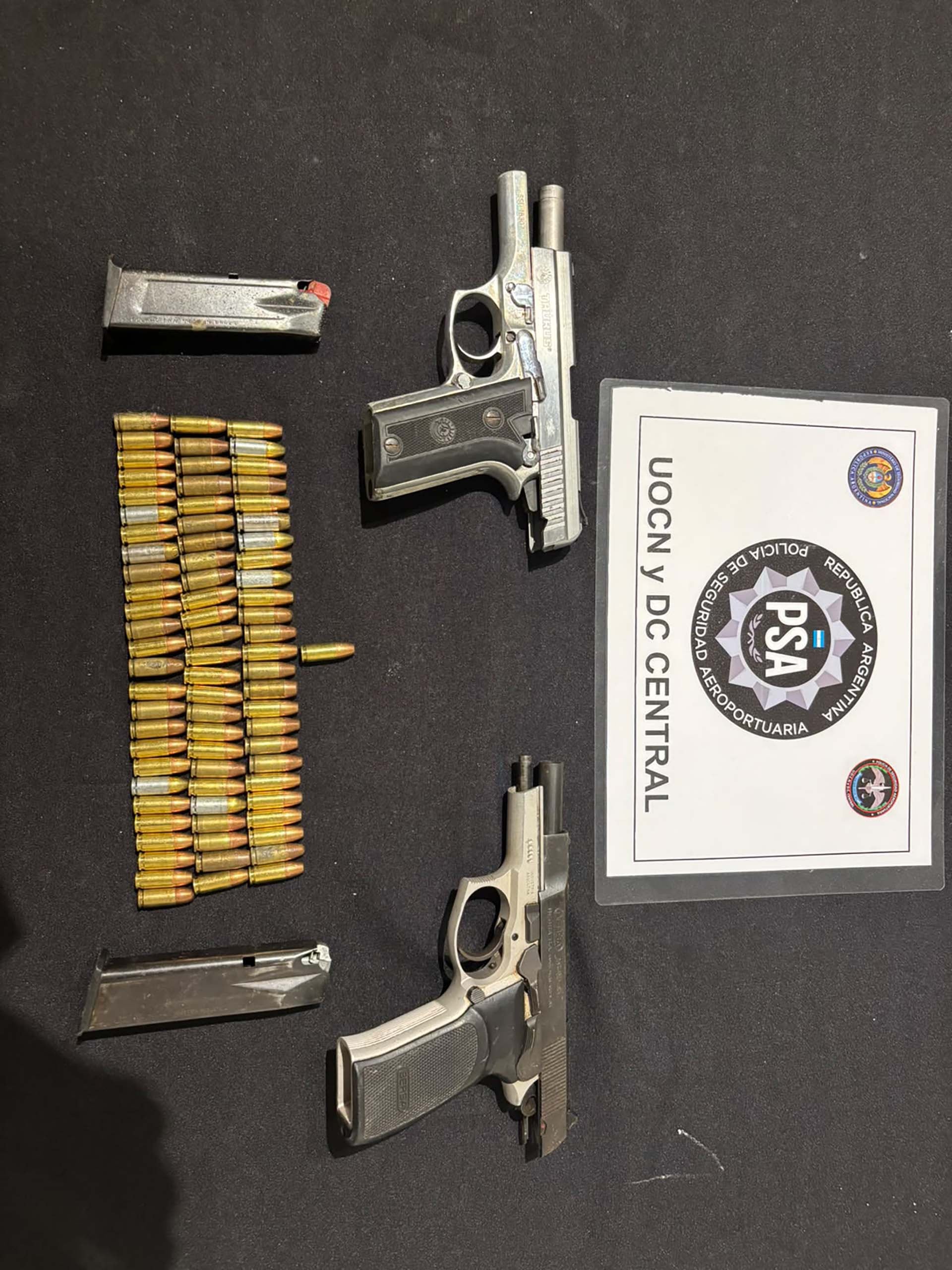 Otra de las armas incautadas