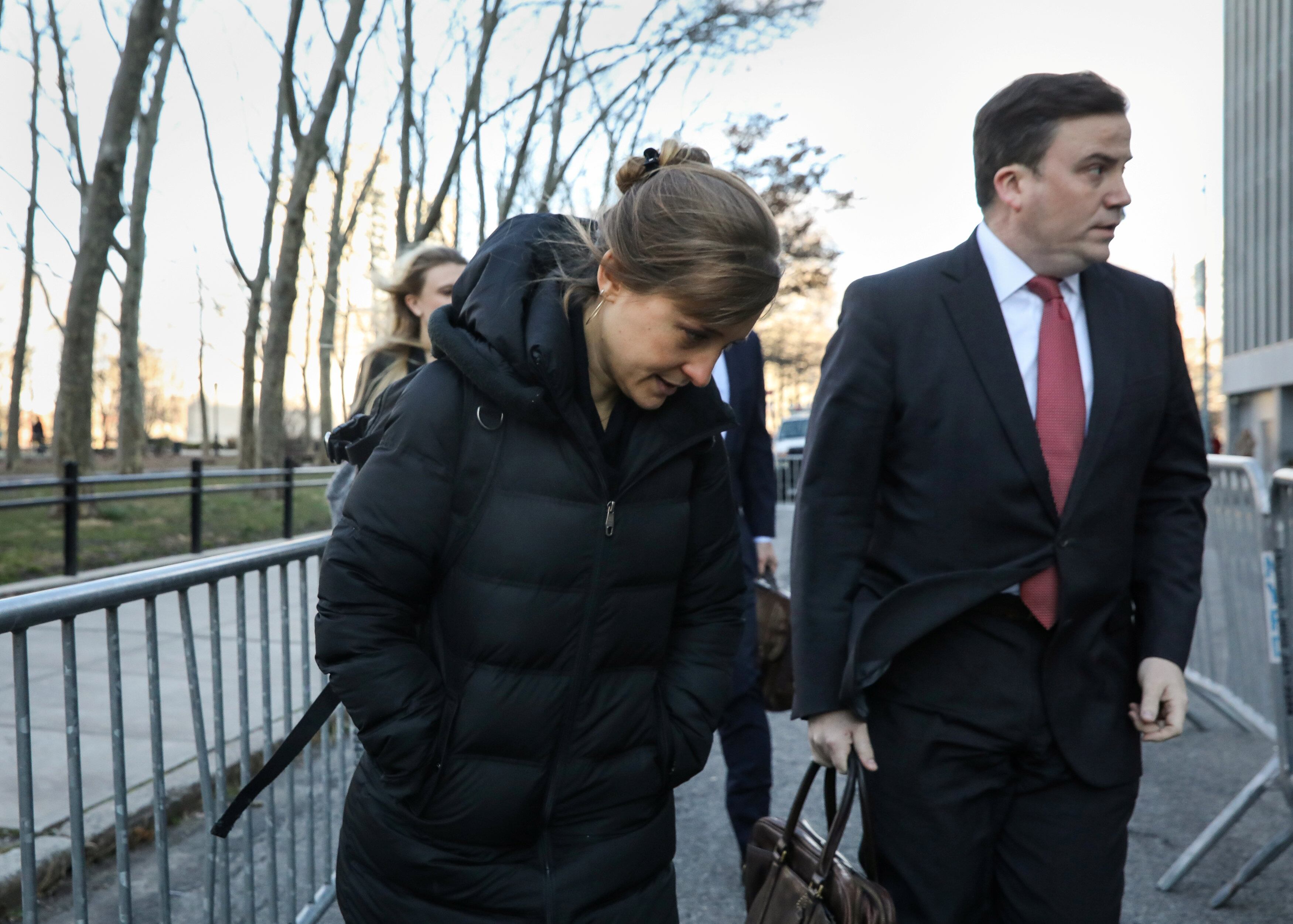 En su primera entrevista, Mack expresó remordimiento por el daño causado a su familia y a víctimas de la secta sexual NXIVM (REUTERS/Brendan McDermid)