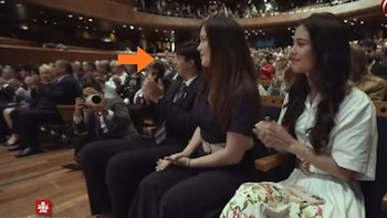 Entre miradas, elogios y curiosidad, Kyara Villanella y su novio se robaron parte de la conversación durante la ceremonia oficial de Keiko Fujimori.