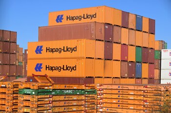 Una vista muestra contenedores de