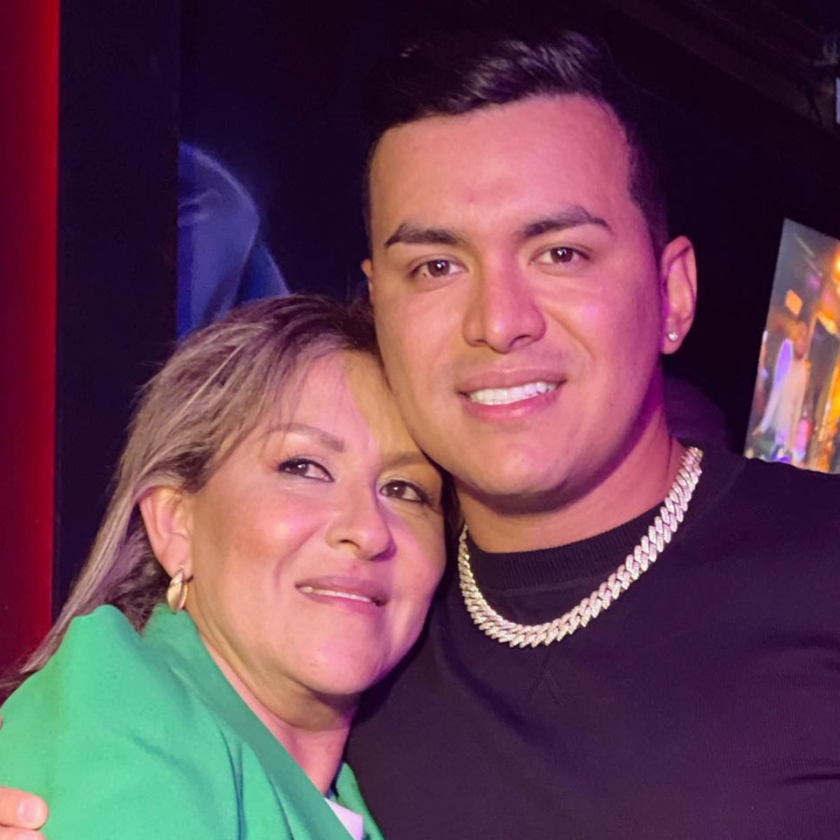 Madre de Yeison Jiménez reveló cómo recibió la noticia del fallecimiento del cantante: “Él me ha enviado mensajes” - Infobae