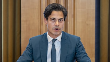 Una coalición de tres partidos