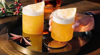 Cócteles navideños elaborados con Disaronno