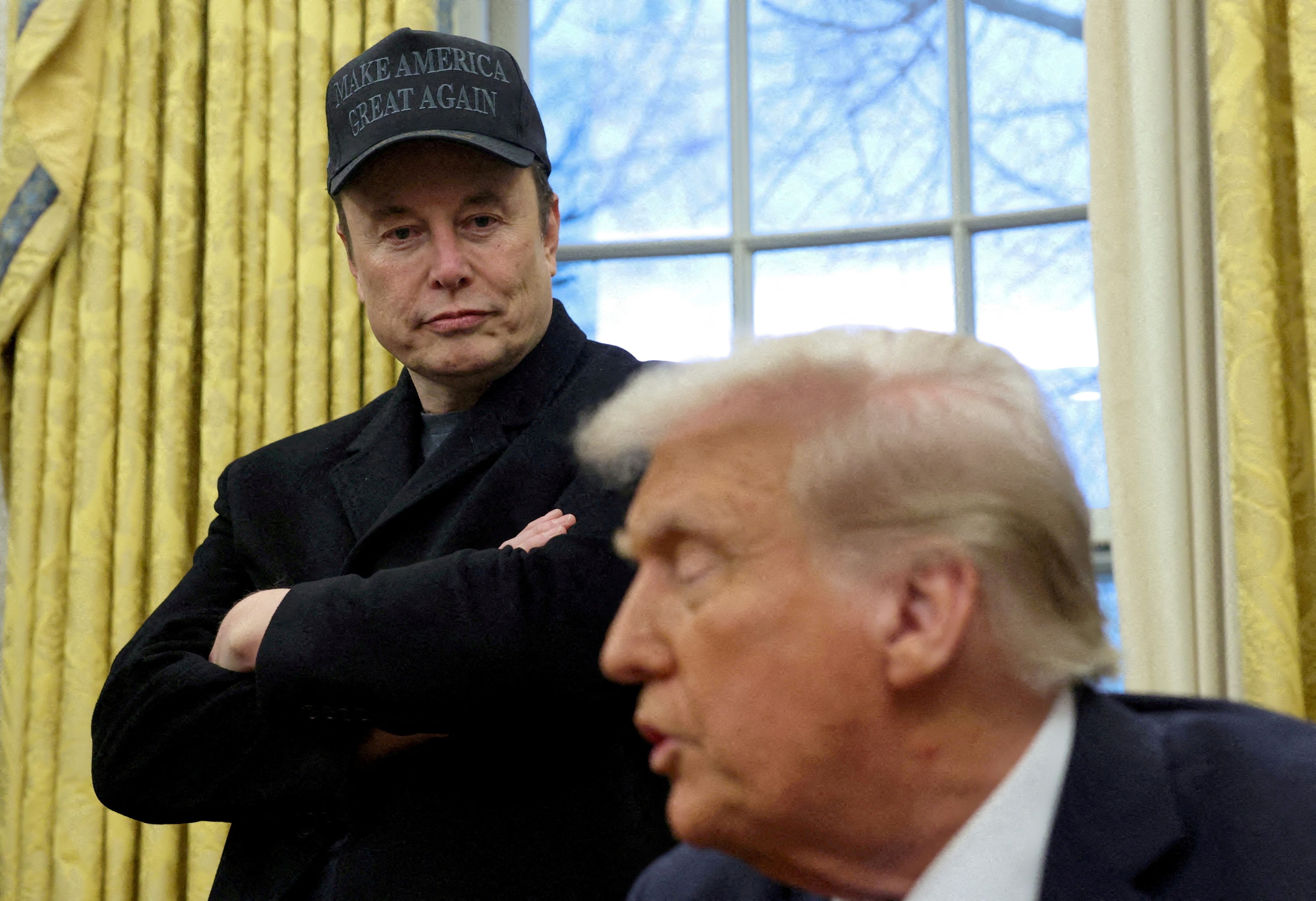 Utilizando su plataforma para desafiar a figuras como Donald Trump y Elon Musk, Kimmel desmantela públicamente sus discursos y acciones a través de la sátira (REUTERS/Kevin Lamarque/File Photo)