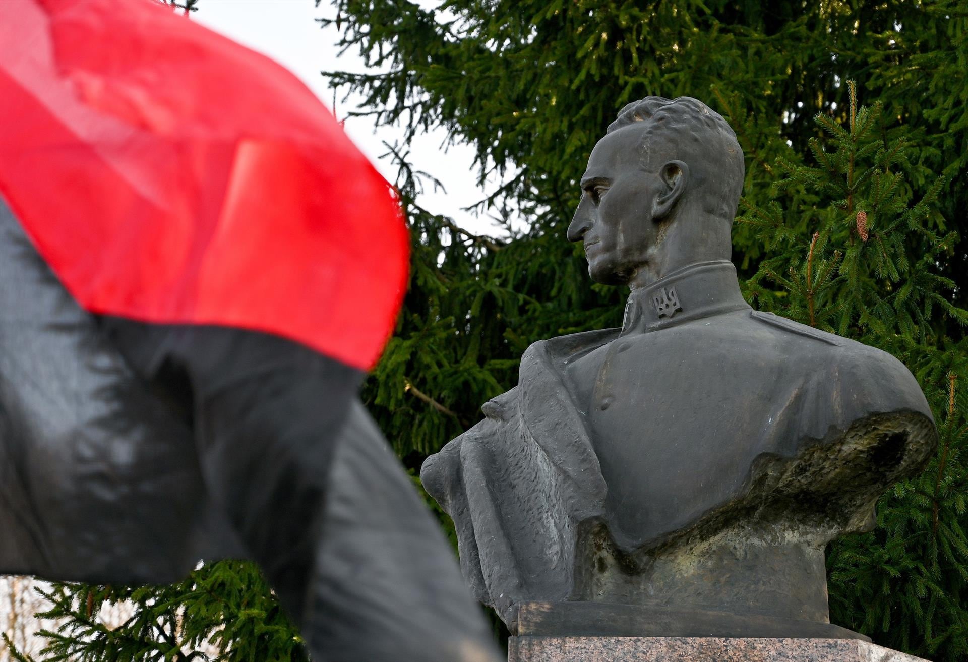 Polonia critica un nuevo reconocimiento ucraniano al ultranacionalista UPA, acusado de matanzas