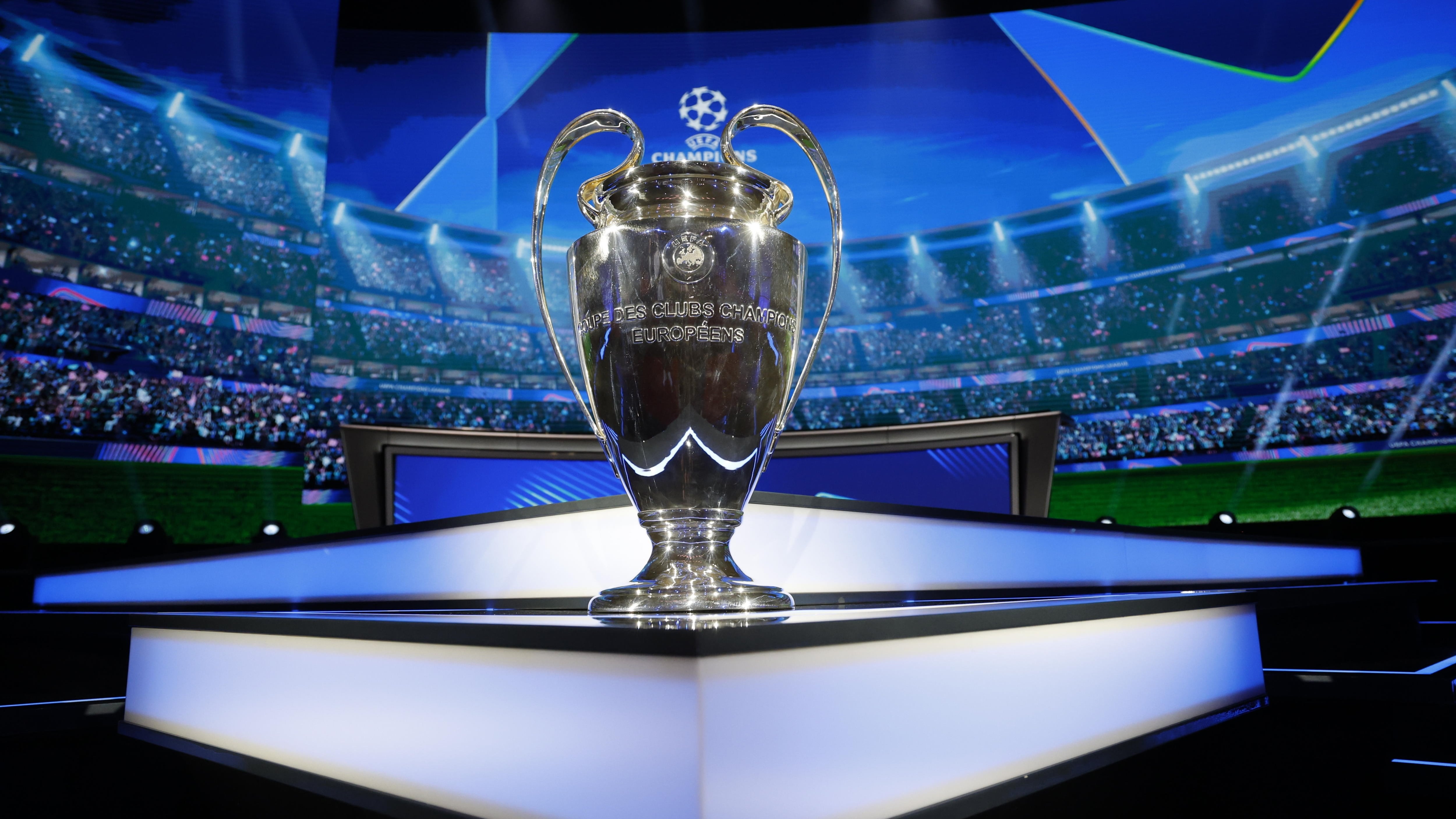 El trofeo de la Champions League (EFE/EPA/SEBASTIEN NOGIER)