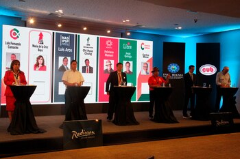 Vista general del debate electoral,