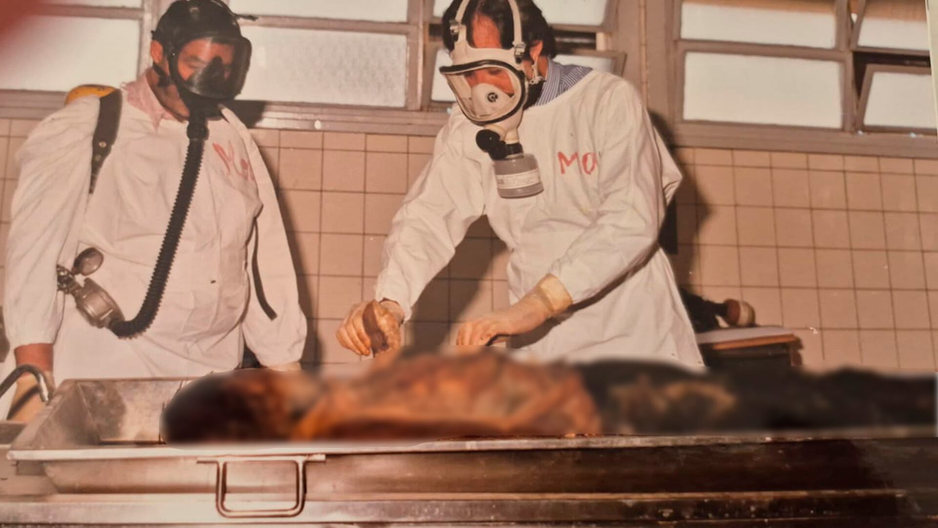 Ricardo Torres durante sus años como forense (Gentileza del entrevistado)