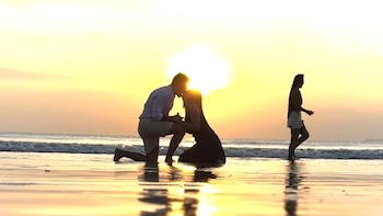 La escena romántica ocurrió en