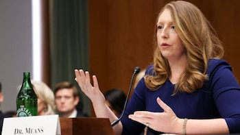 Casey Means, crítica de la