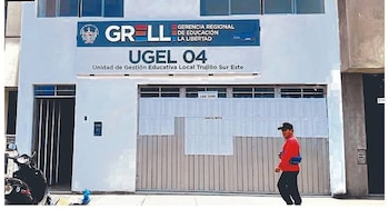 El colegio afirmó que atendió el caso mediante entrevistas, reuniones internas, comunicaciones a la UGEL y talleres para docentes.